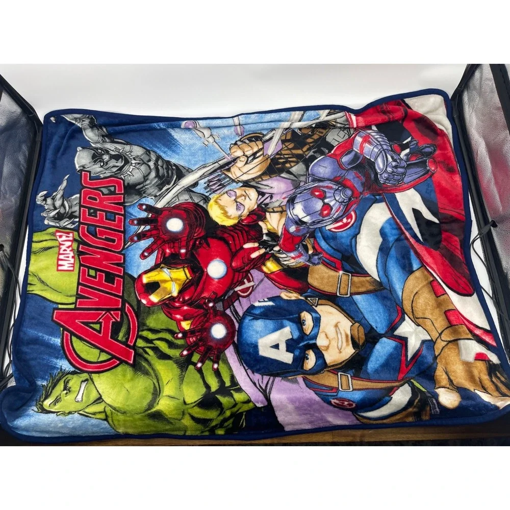 Marvel Avengers Fleece Throw Blanket Kids Blue Hulk Iron Man Captain America 46